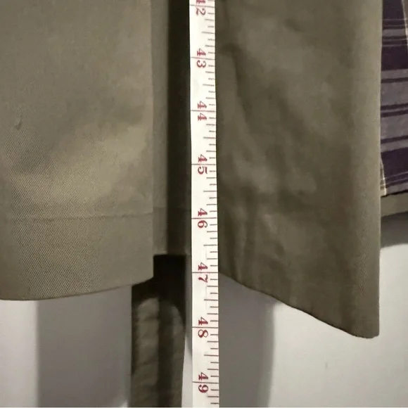 Vintage Olive Trench Coat with Purple Plaid Lining Detachable Insert & Collar - Picture 5 of 16